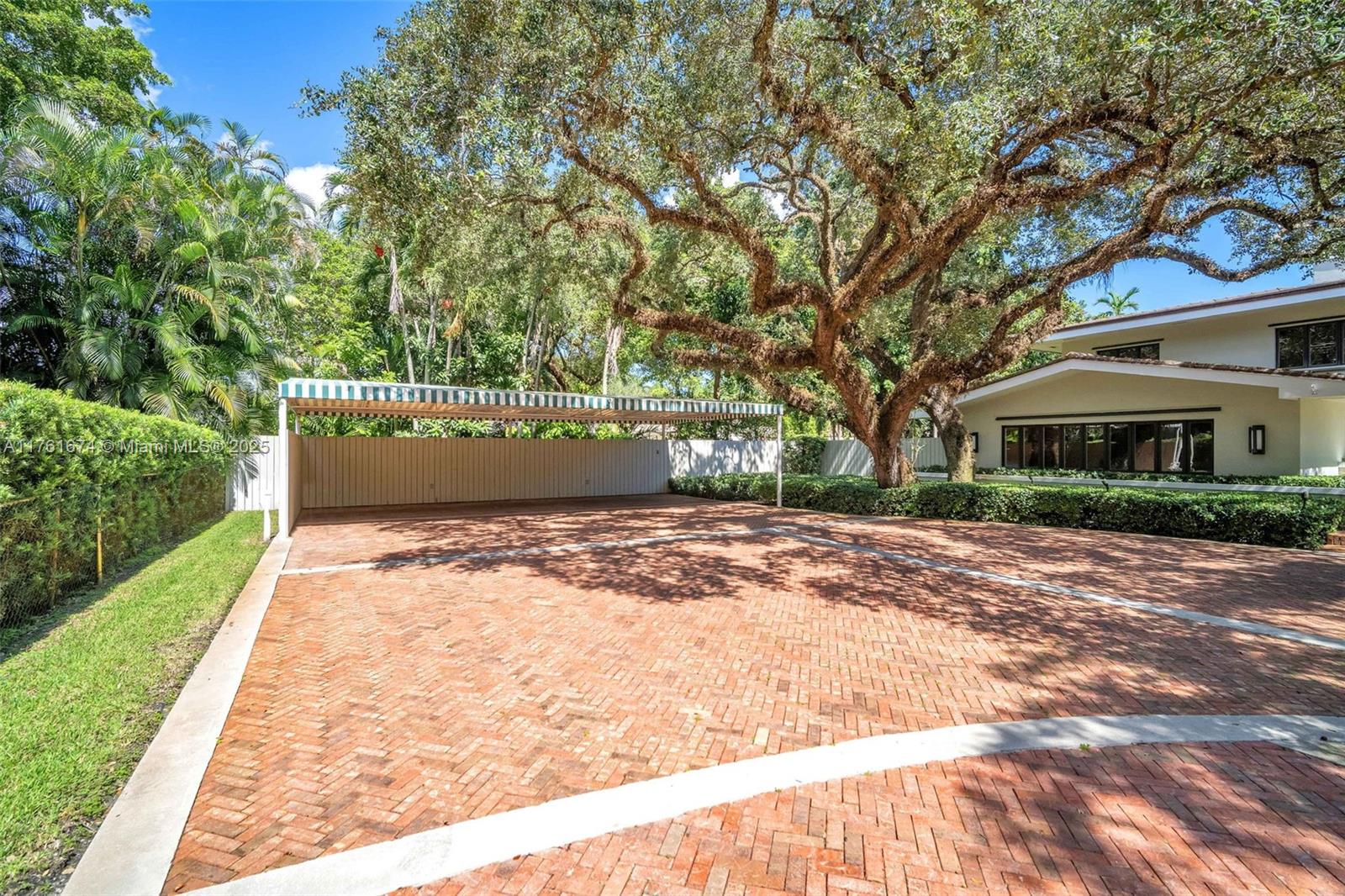 HOLLYWOOD HILLS NORTH SEC - Residential