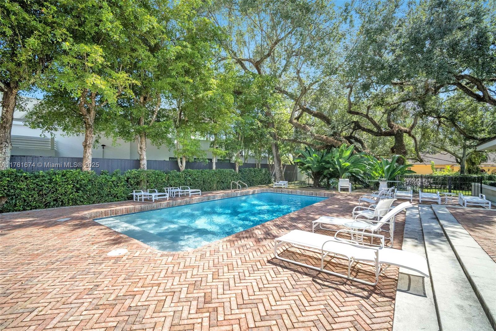 HOLLYWOOD HILLS NORTH SEC - Residential