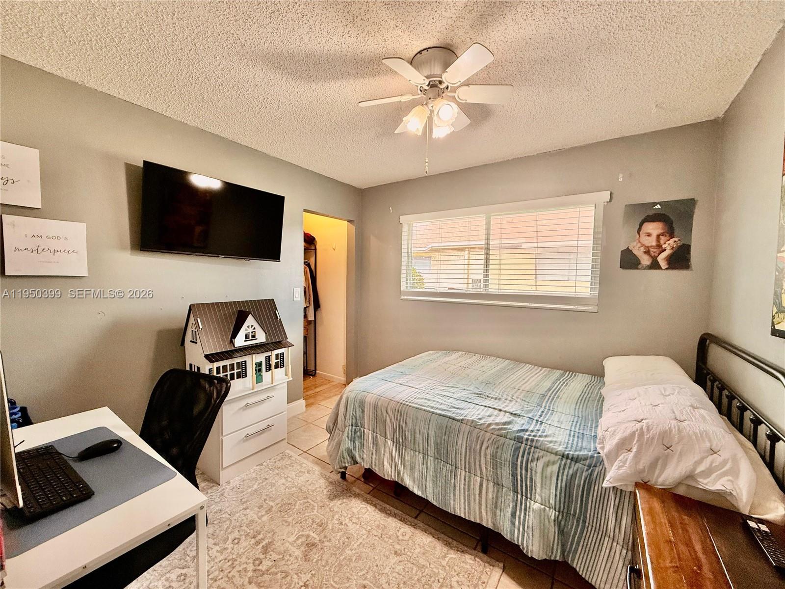 COUNTRY SQUIRE TOWNHOMES - Residential