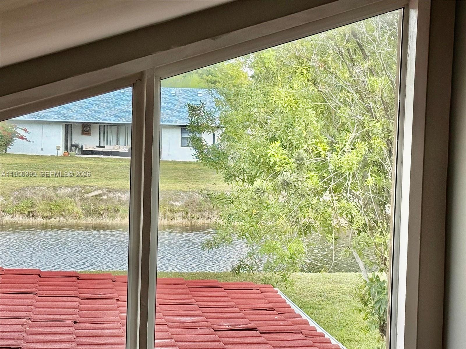 COUNTRY SQUIRE TOWNHOMES - Residential