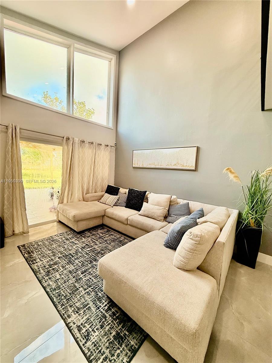 COUNTRY SQUIRE TOWNHOMES - Residential