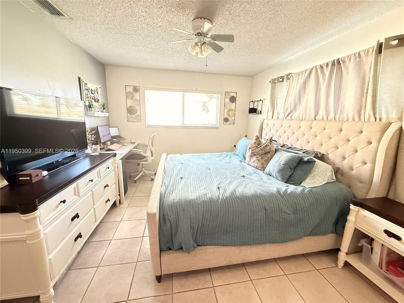 COUNTRY SQUIRE TOWNHOMES - Residential