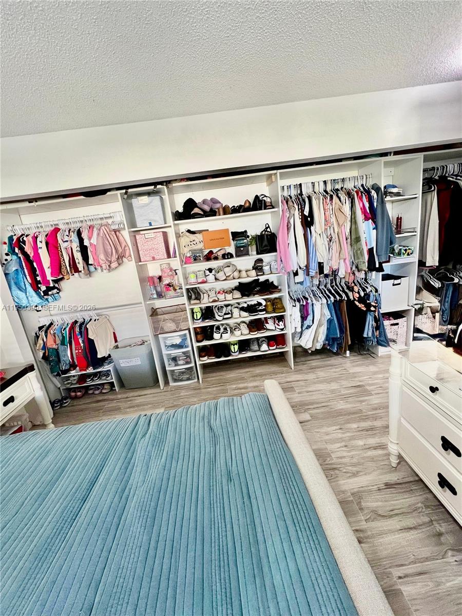 COUNTRY SQUIRE TOWNHOMES - Residential