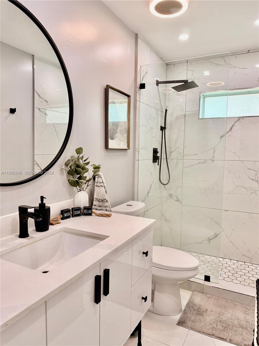 COUNTRY SQUIRE TOWNHOMES - Residential