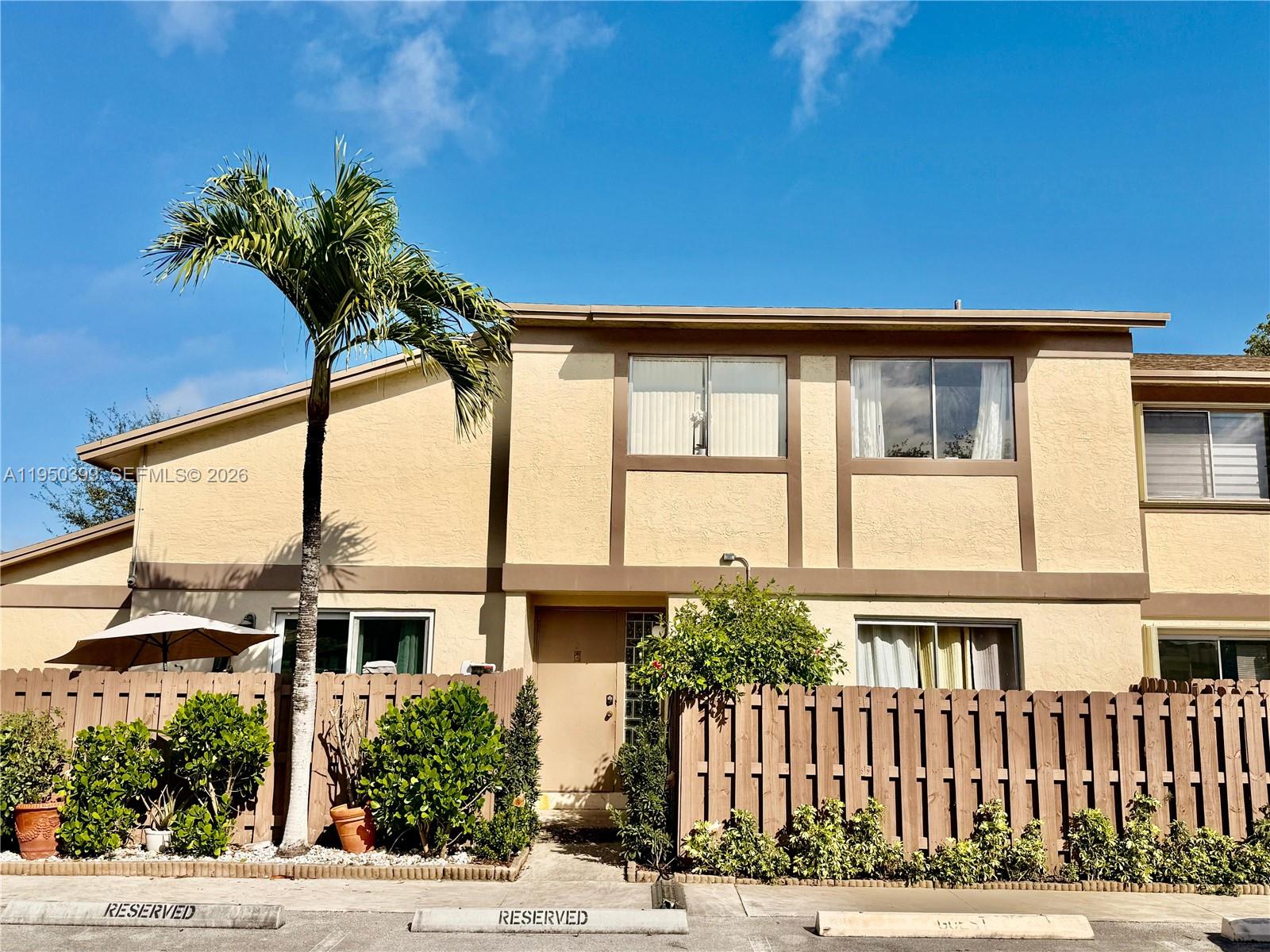 COUNTRY SQUIRE TOWNHOMES - Residential