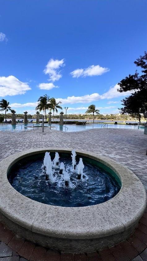 2681 N Flamingo Rd 2302S, Sunrise, FL, 33323/$300,000 3 2681 N Flamingo Rd 2302S