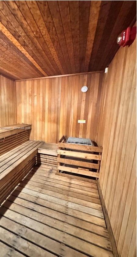 TAO SAWGRASS CONDOMINIUM - Residential