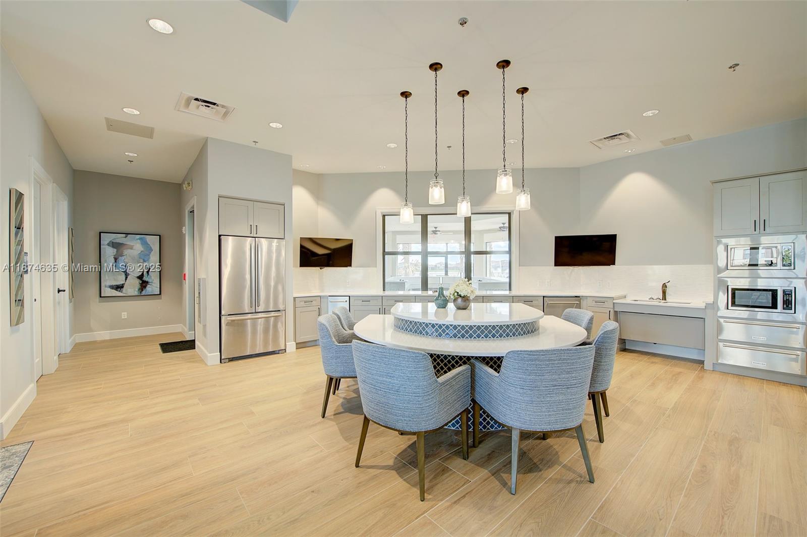 FIELDS AT GULFSTREAM POLO - Residential Lease