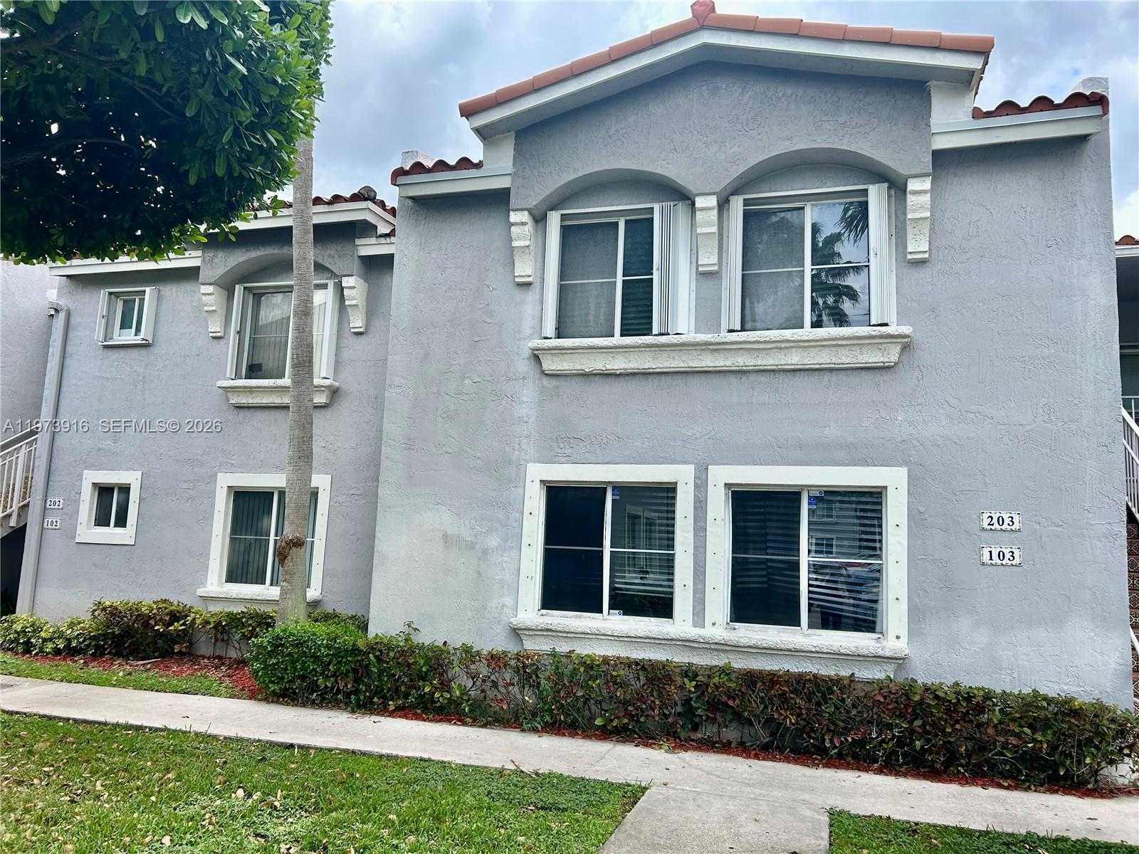 4712 NW 114th Ave 102