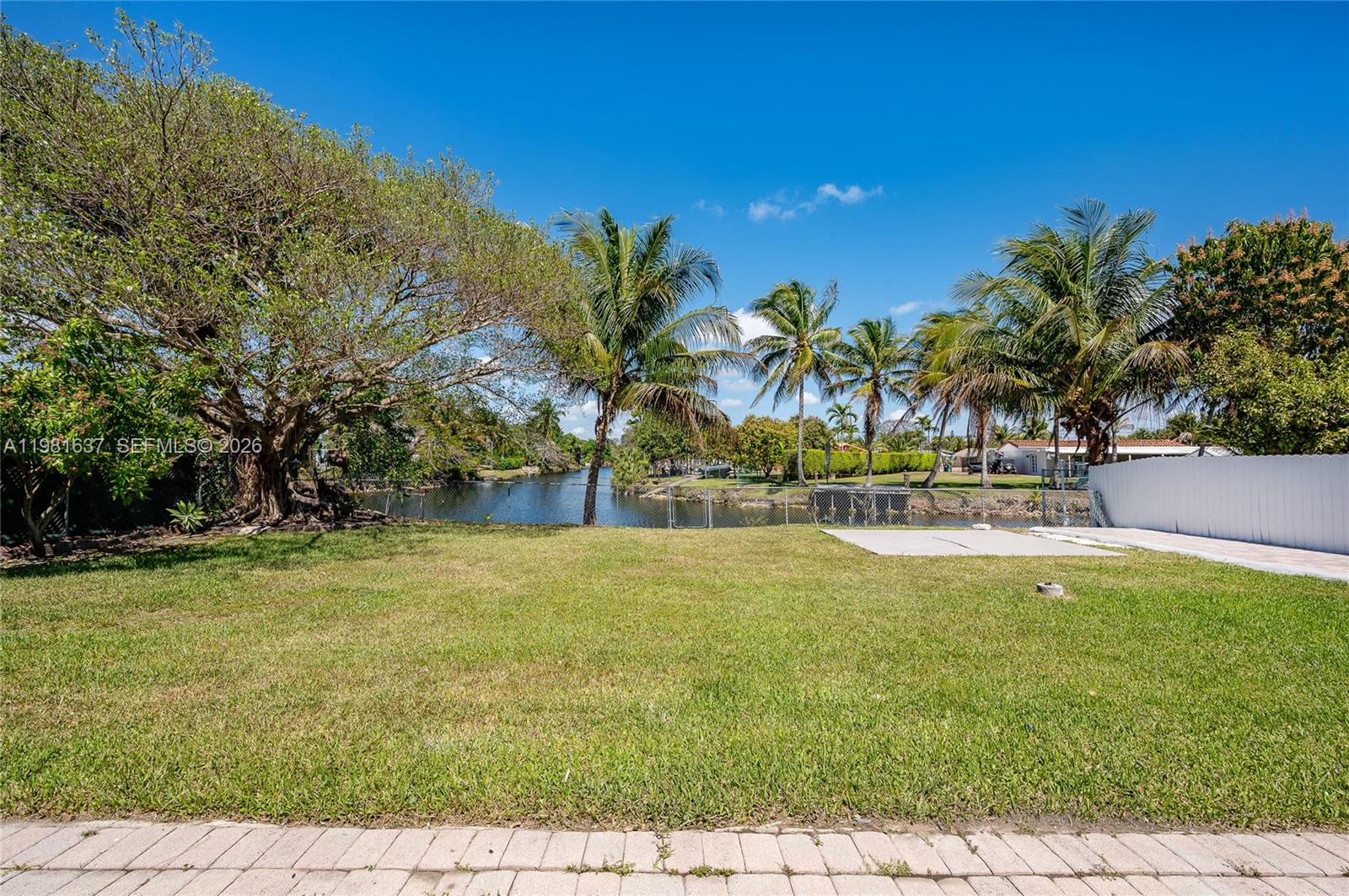 CORAL PARK ESTATES SEC 4 - Residential