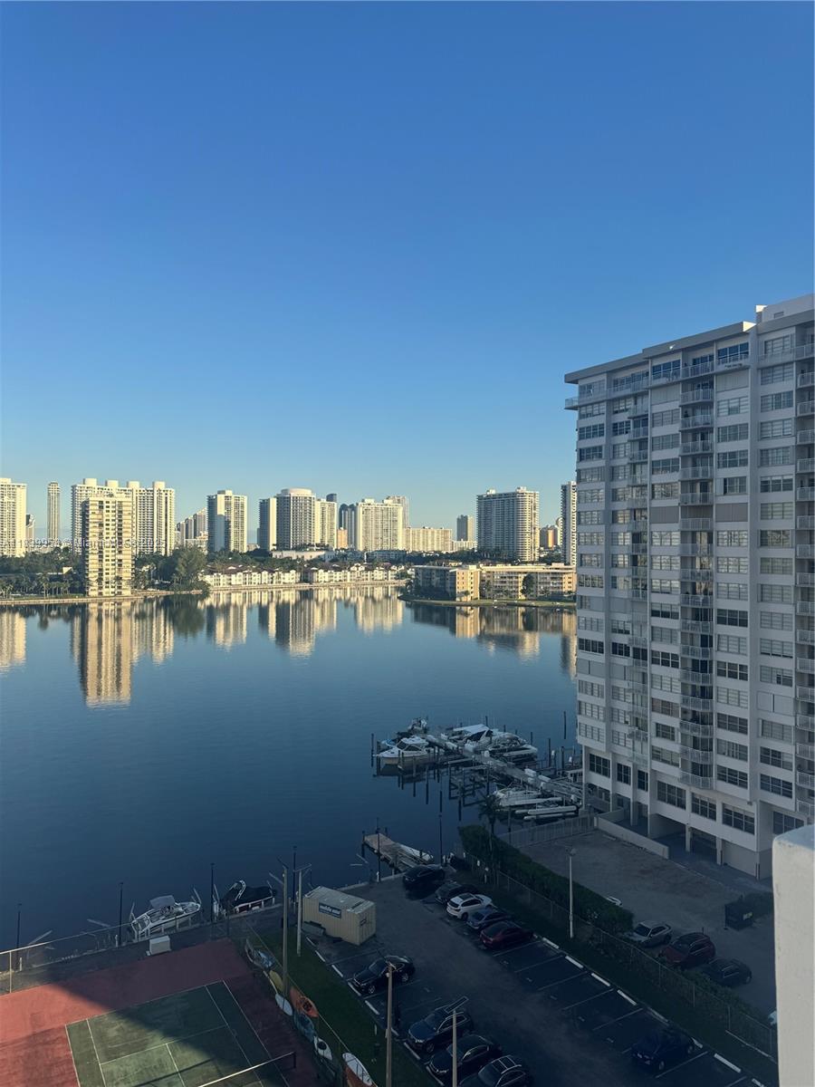 Step into this beautifully maintained 2-bedroom, 2-bathroom condo and enjoy breathtaking views of the canal, intracoastal, and sparkling pool from the comfort of your high-floor residence. Located in a sought-after area of North Miami Beach, this unit offers both convenience and tranquility.
Spacious layout with 2 full bedrooms and bathrooms
Spectacular views of the canal, intracoastal, and pool from your private balcony
Hurricane-impact windows and doors for peace of mind
Open living and dining areas filled with natural light
Plenty of closet space and storage
Assigned parking
Resort-style pool,Fitness center,24/7 security,On-site management,Waterfront promenade,?? Prime Location:Walking distance to shops, restaurants, and grocery stores.Just minutes from Aventura Mall