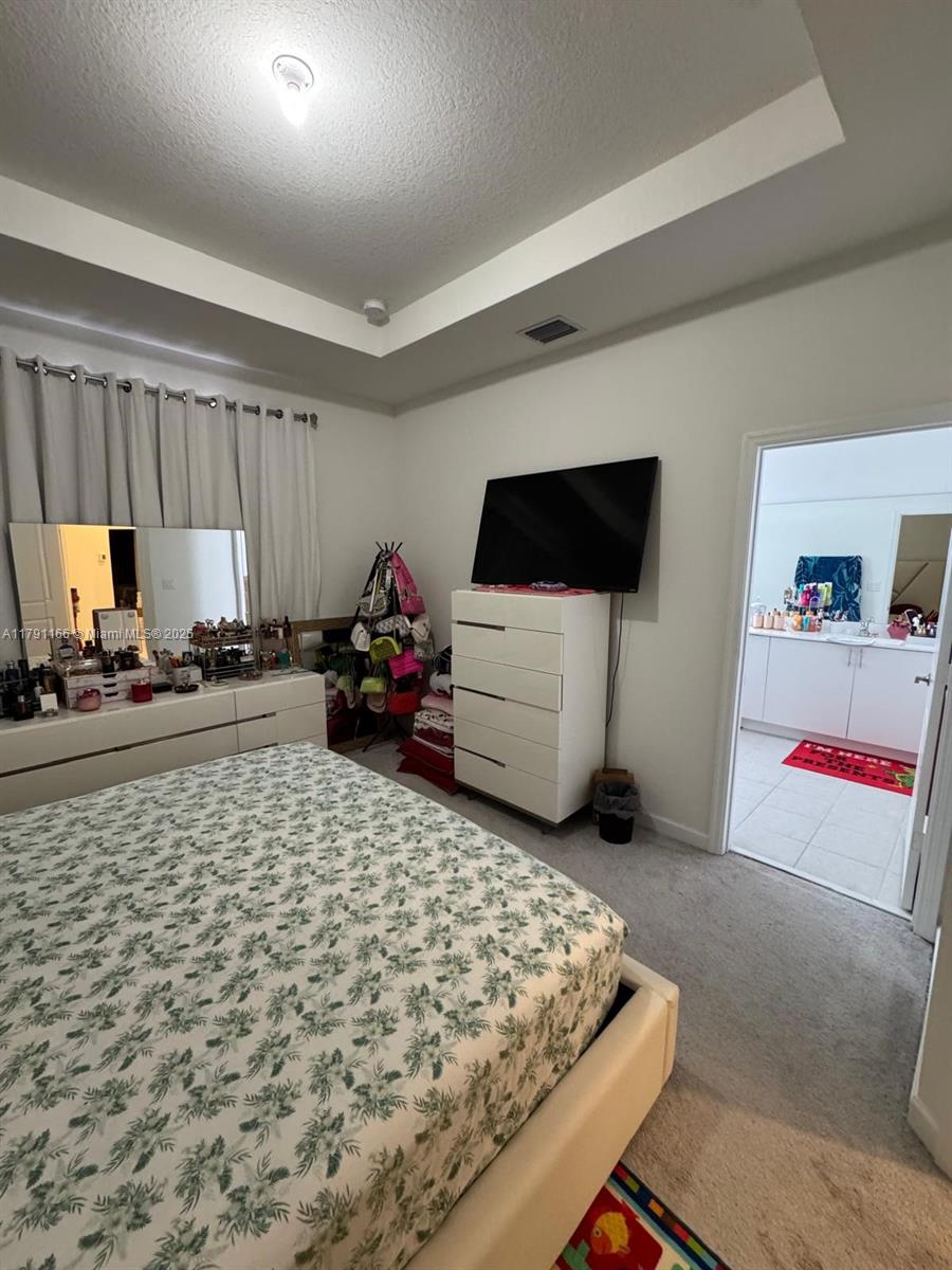 KENDALL ASSEMBLAGE SOUTH - Residential