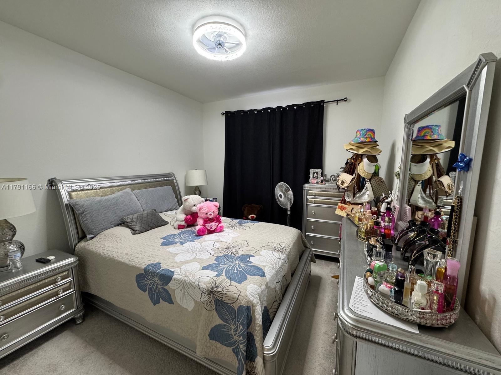 KENDALL ASSEMBLAGE SOUTH - Residential