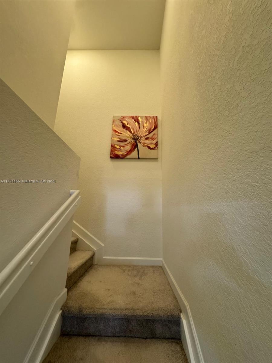 KENDALL ASSEMBLAGE SOUTH - Residential