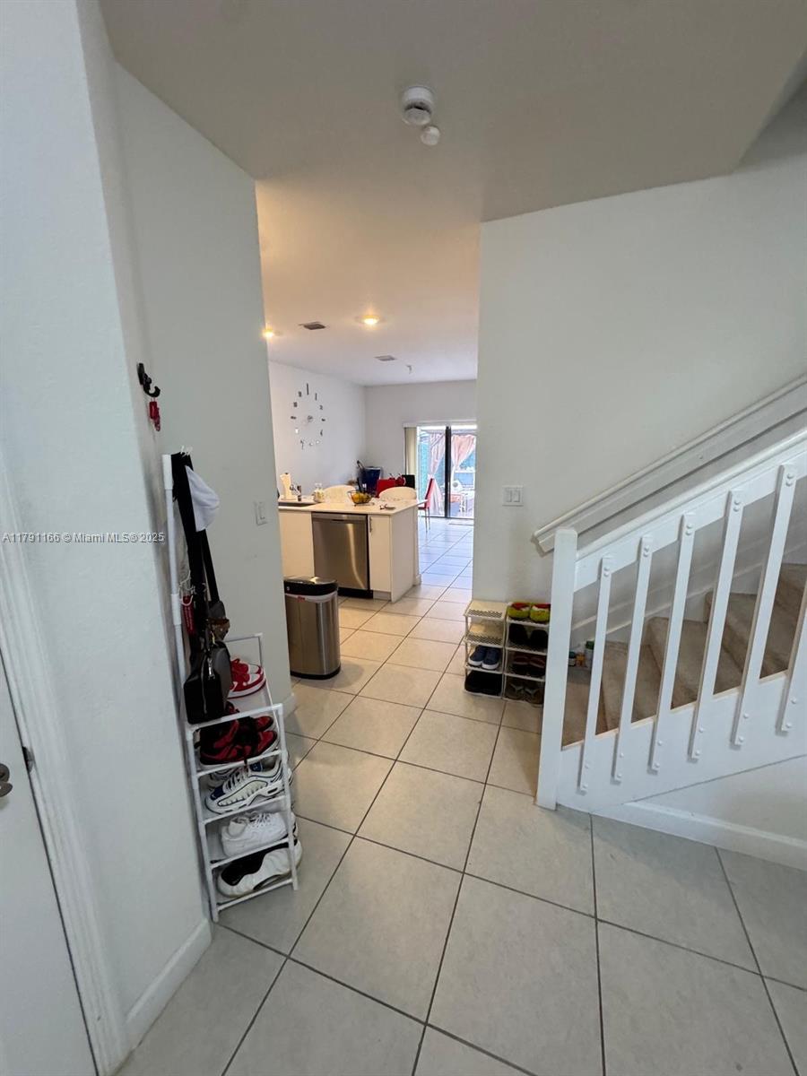 KENDALL ASSEMBLAGE SOUTH - Residential