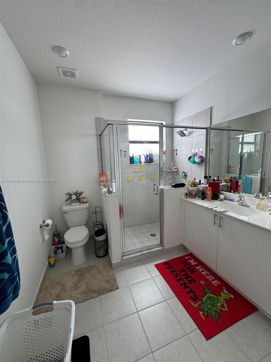 KENDALL ASSEMBLAGE SOUTH - Residential