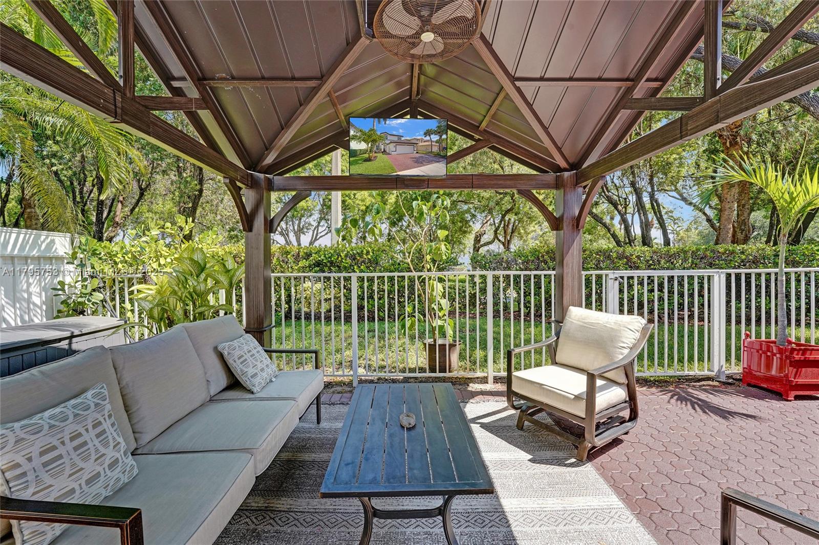 SILVER SHORES (PARCELS A - Residential