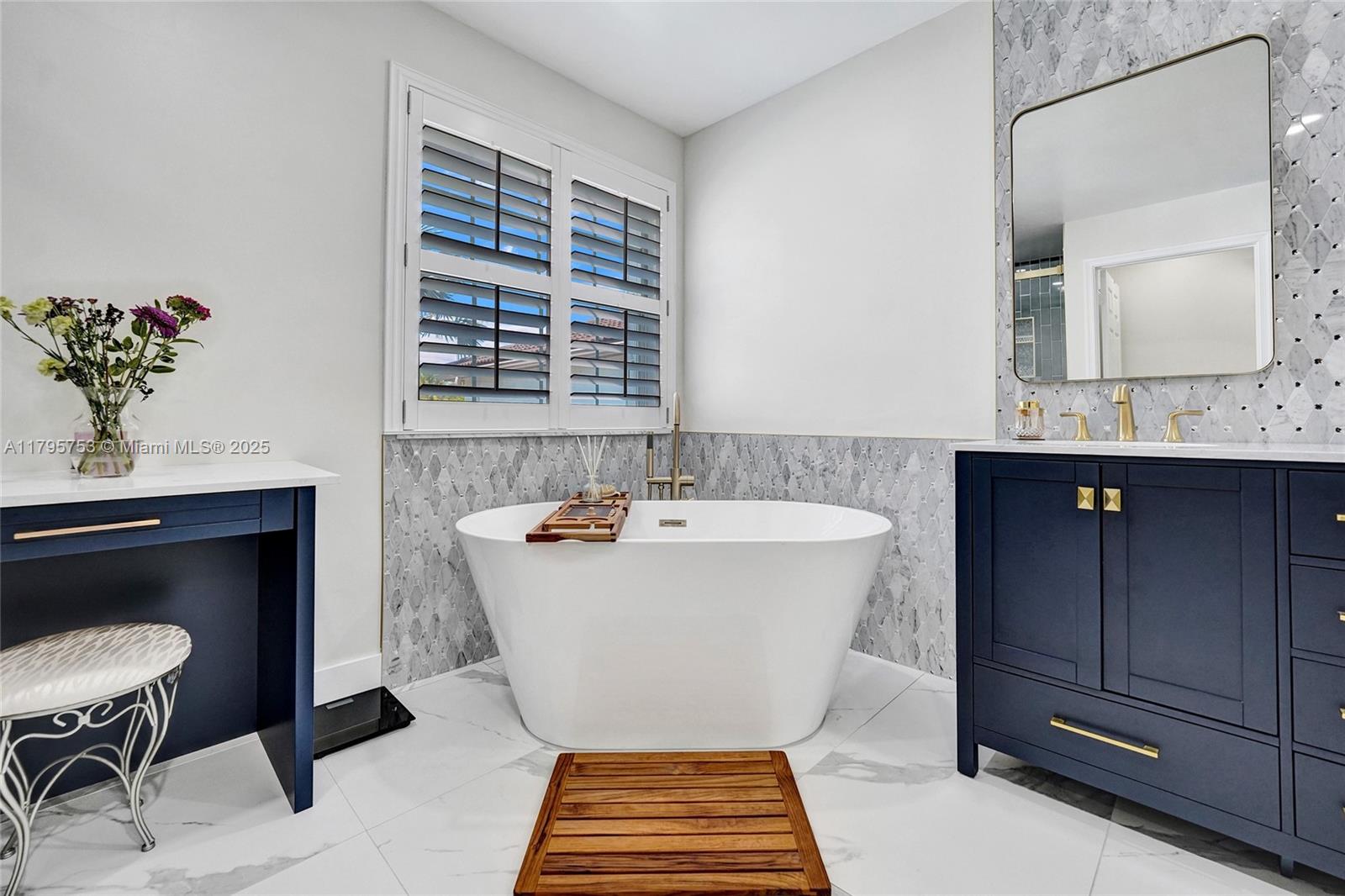 SILVER SHORES (PARCELS A - Residential
