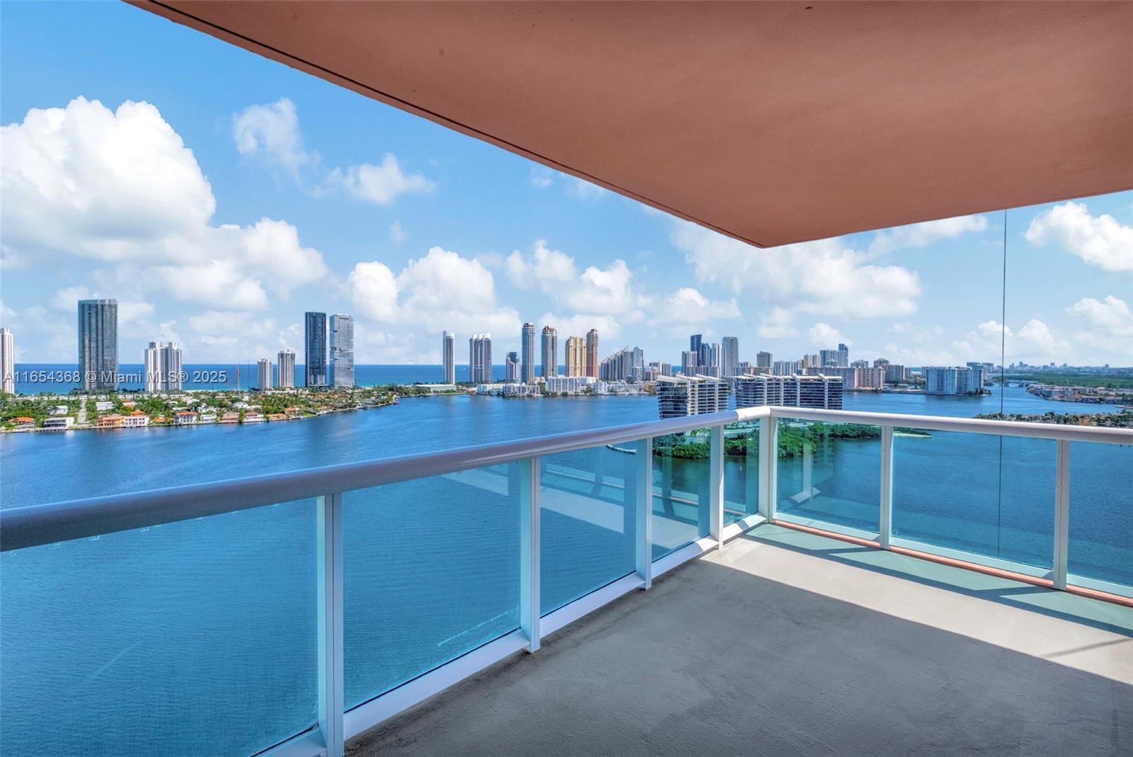 3370 Hidden Bay Dr 2708