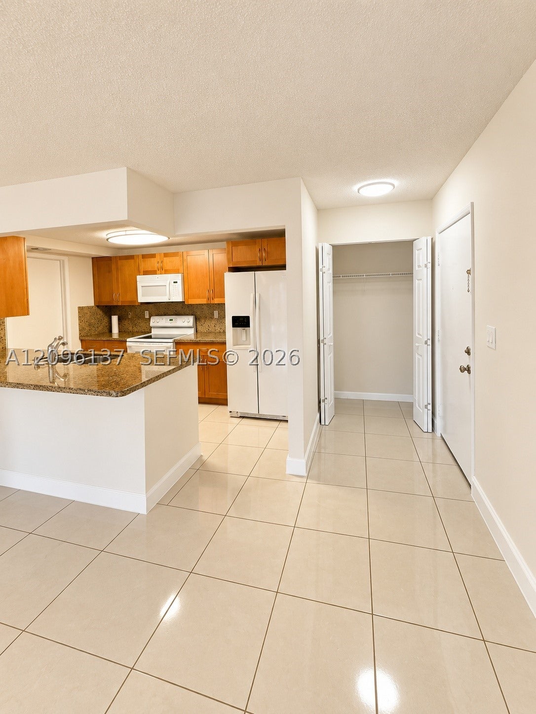 10135 NW 9th St Cir 5-106