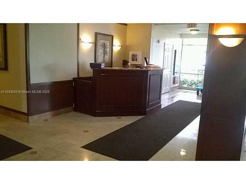 ADMIRALS PORT CONDO WEST - Residential