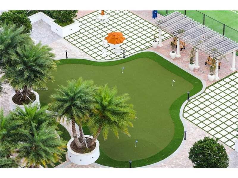 ADMIRALS PORT CONDO WEST - Residential