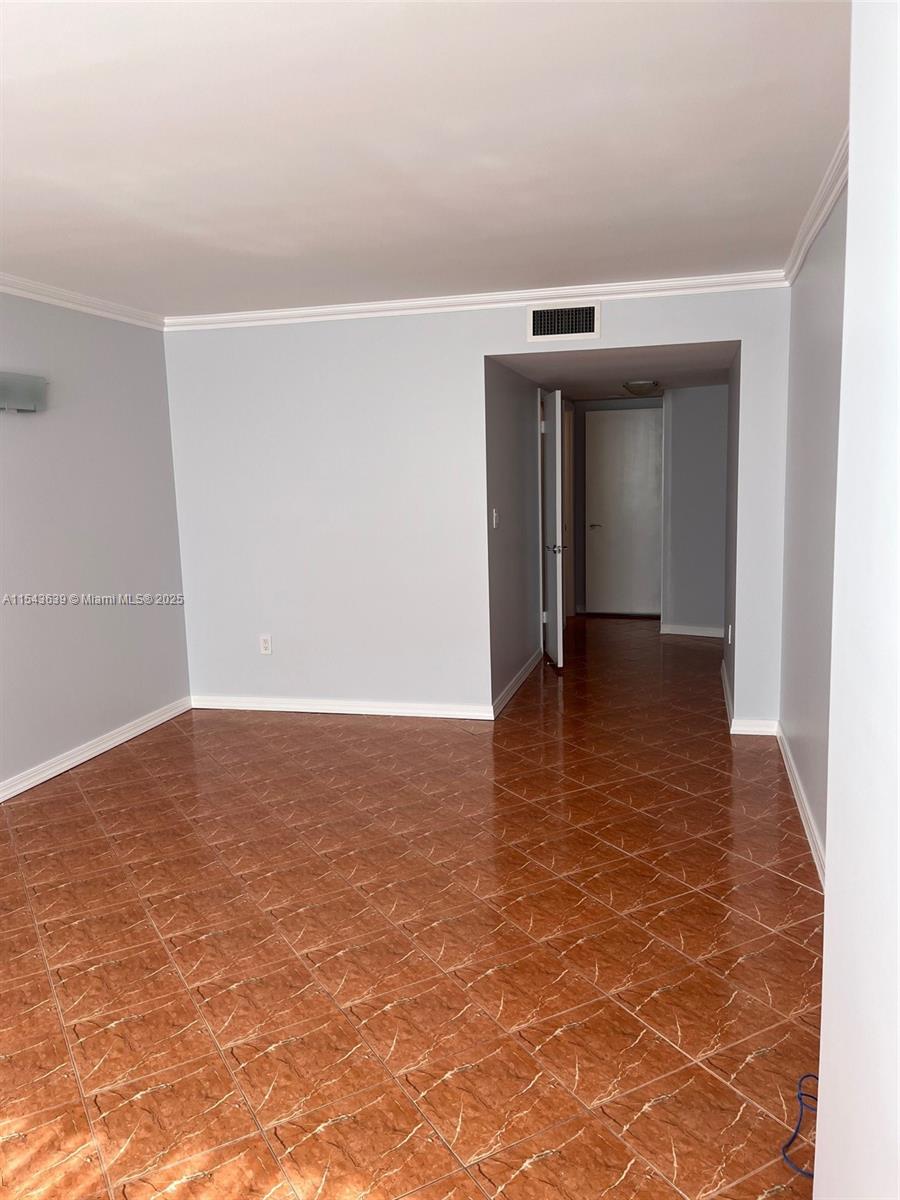 ADMIRALS PORT CONDO WEST - Residential