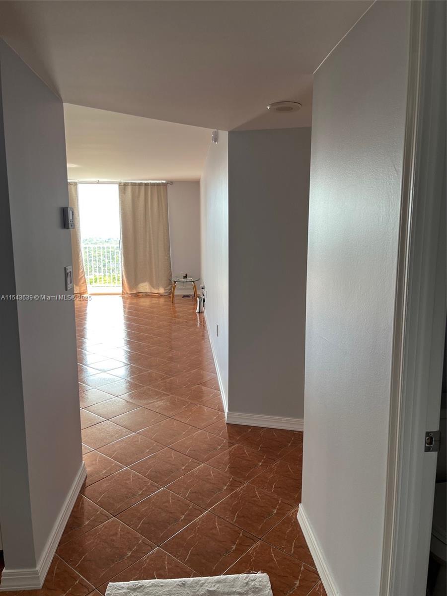 ADMIRALS PORT CONDO WEST - Residential