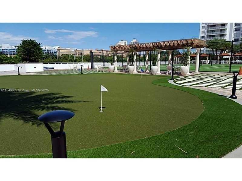 ADMIRALS PORT CONDO WEST - Residential