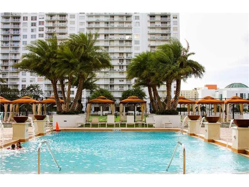 ADMIRALS PORT CONDO WEST - Residential