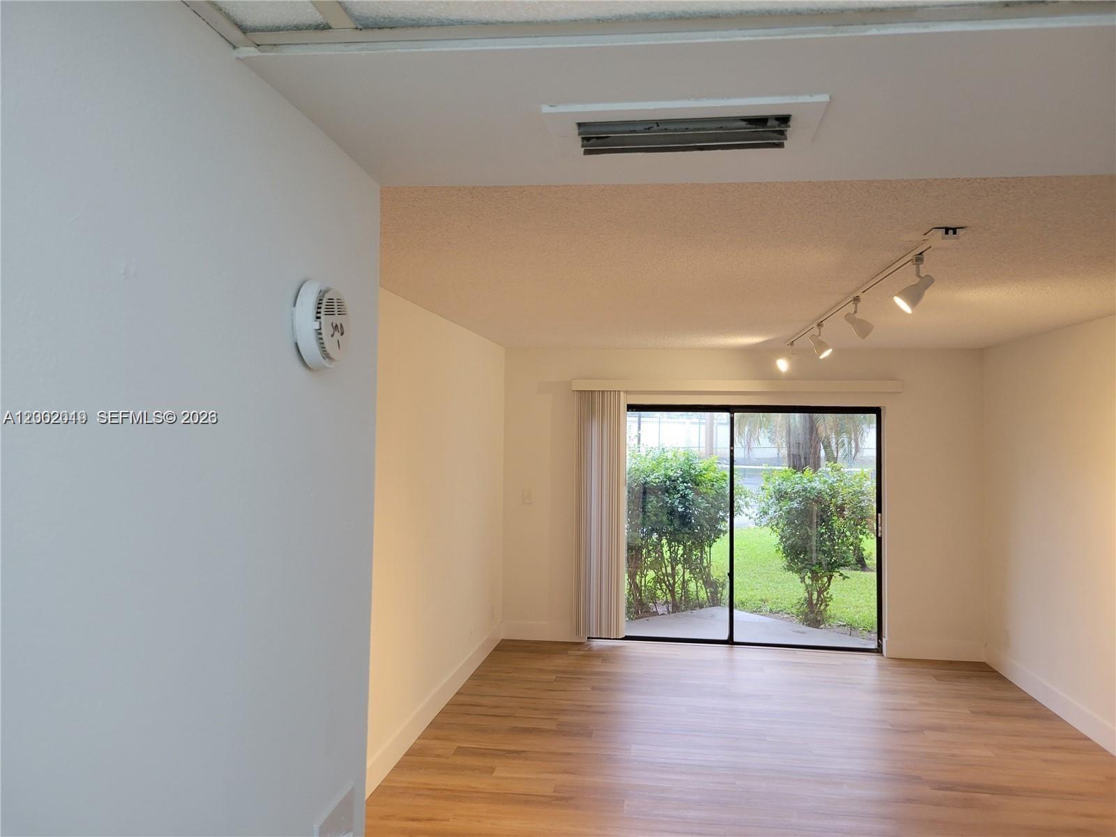 LAS VISTAS AT DORAL CONDO - Residential Lease