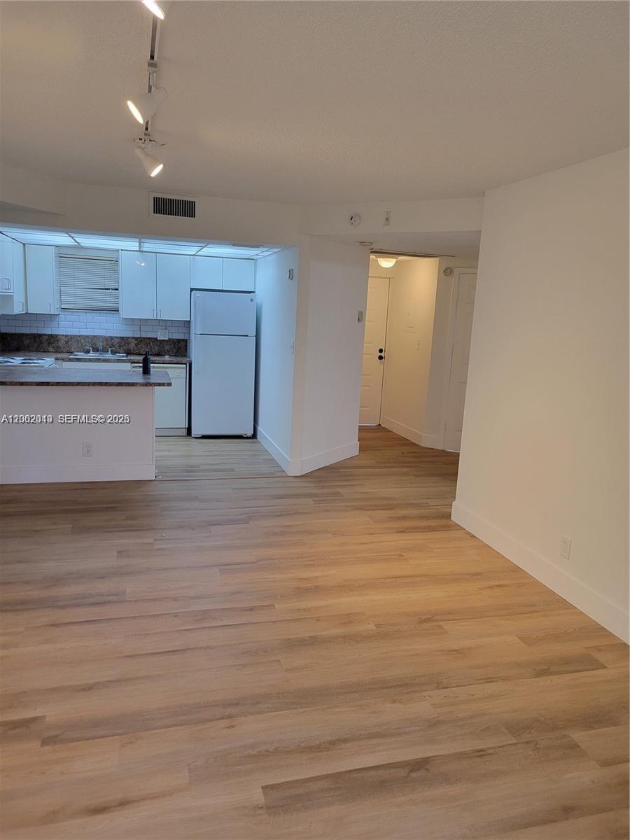 LAS VISTAS AT DORAL CONDO - Residential Lease