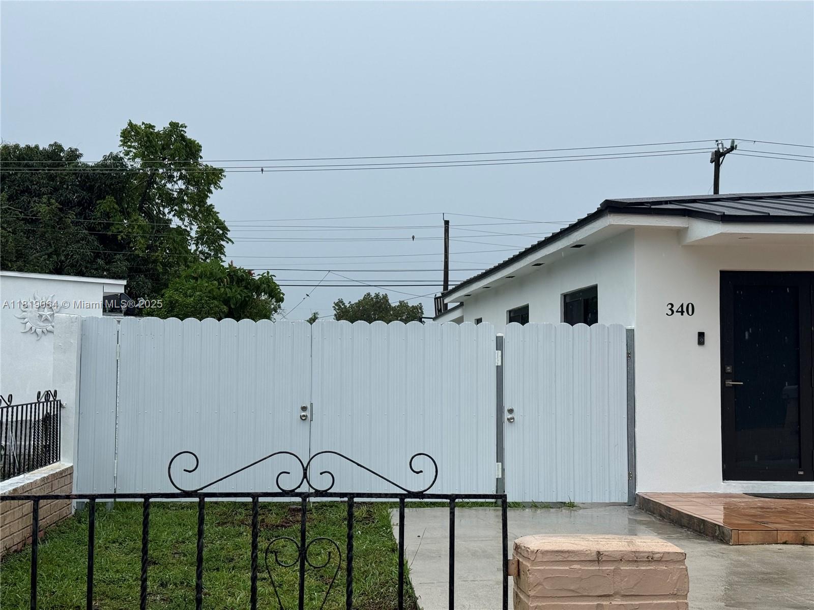 Rental Property at 340 E 57th St A, Hialeah, Miami-Dade County, Florida - Bedrooms: 1 
Bathrooms: 1  - $1,500 MO.