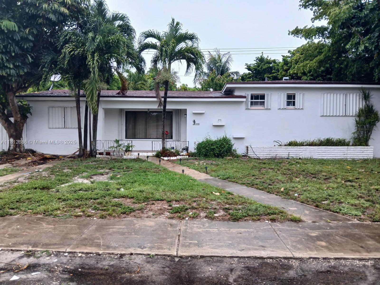 Rental Property at 19441 Nw 8th Ave 3, Miami Gardens, Broward County, Florida - Bedrooms: 2 
Bathrooms: 1  - $1,800 MO.