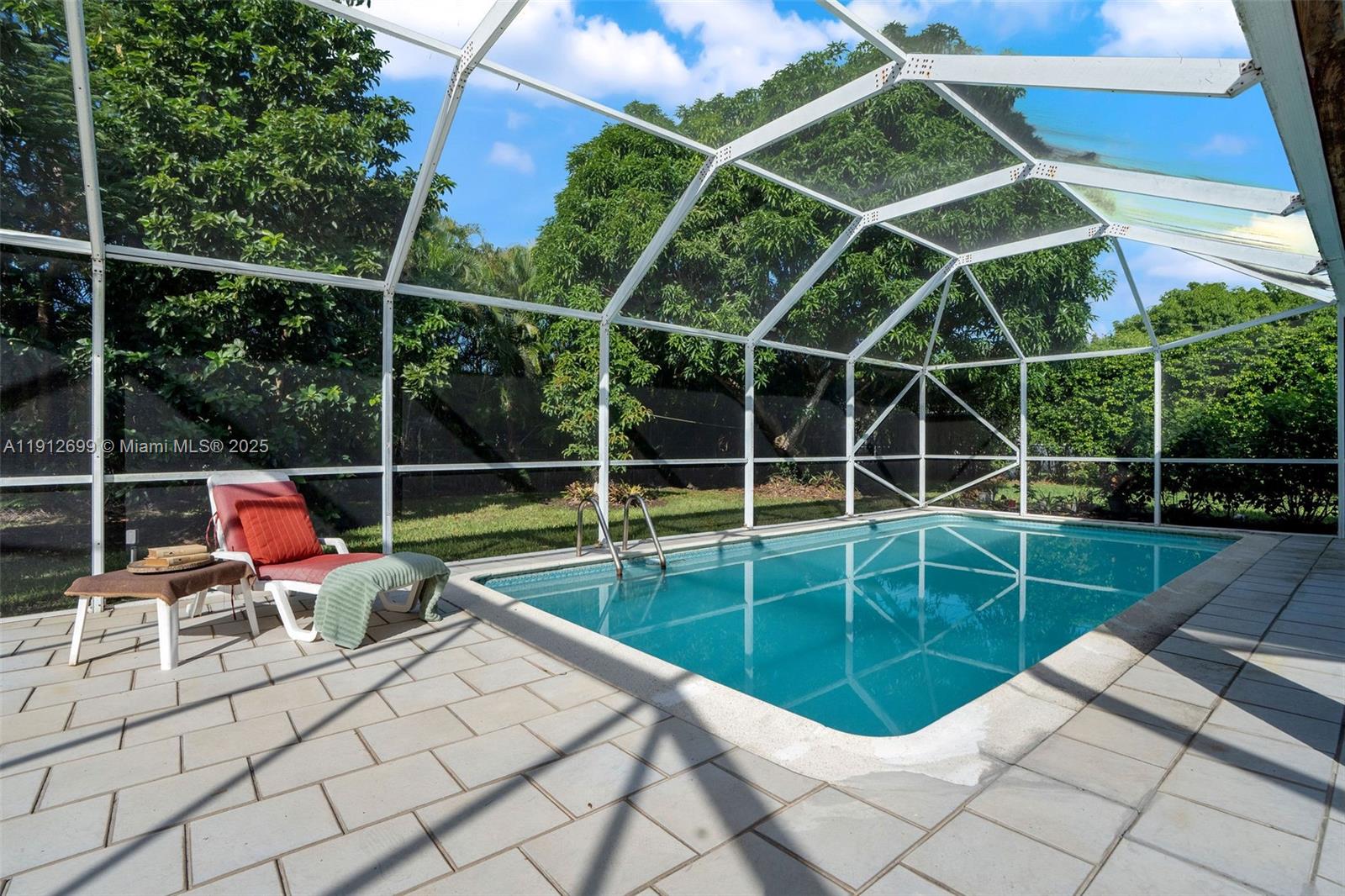 CORAL REEF ESTATES - Residential