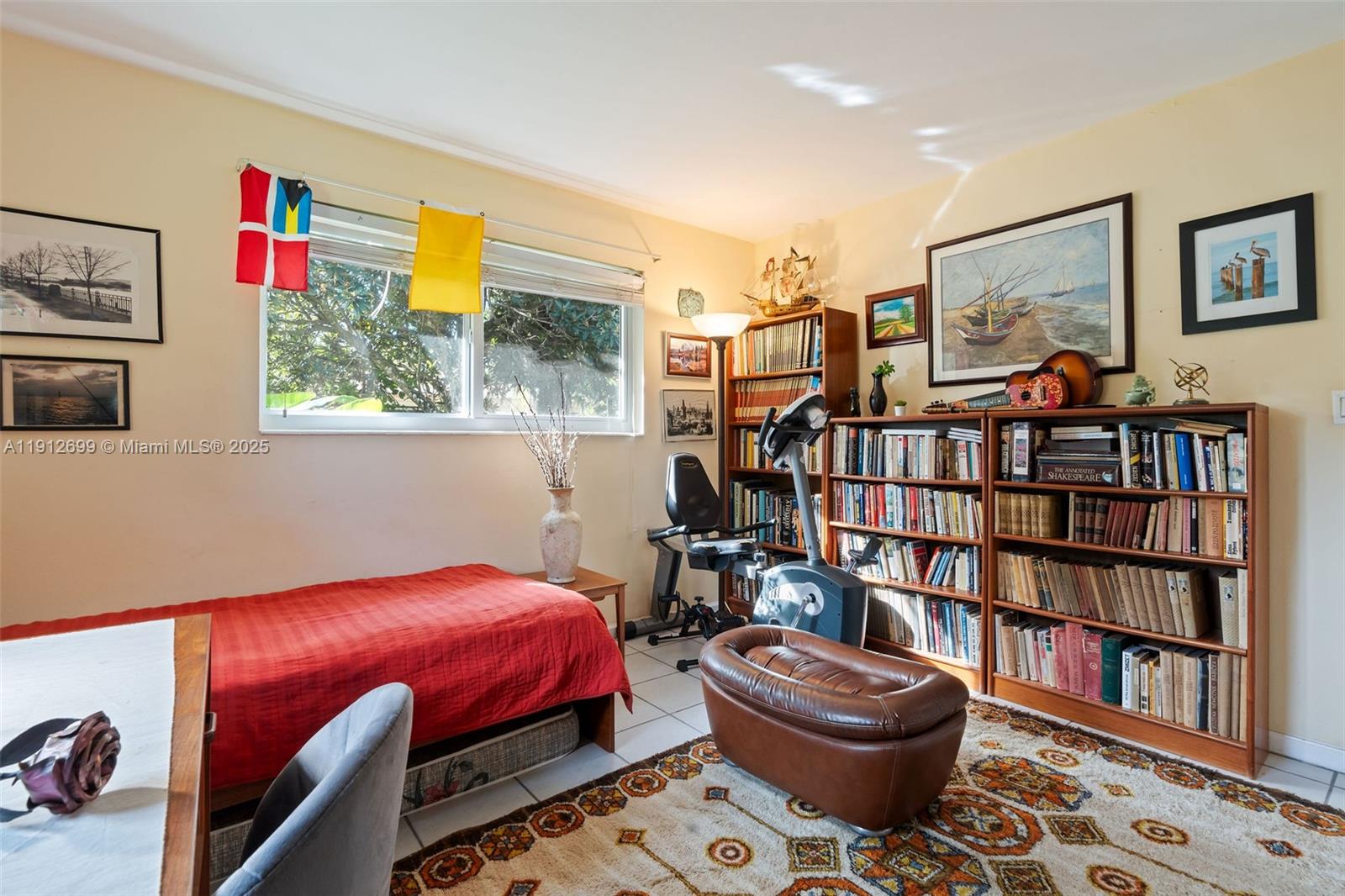 CORAL REEF ESTATES - Residential