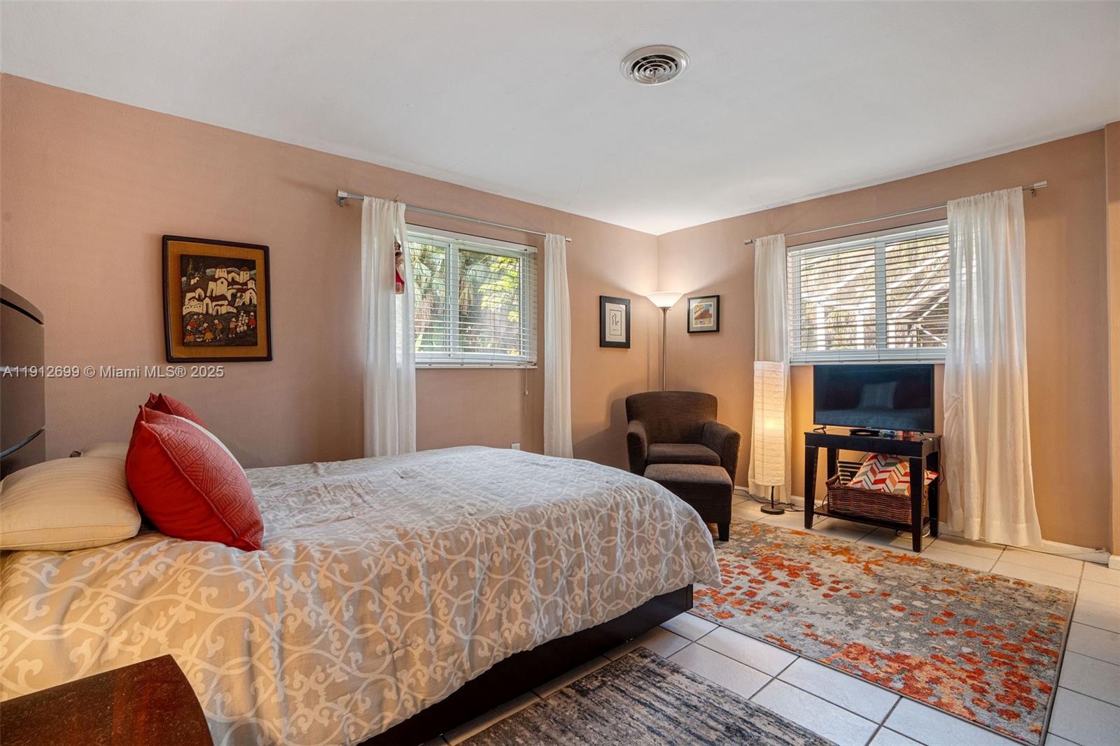 CORAL REEF ESTATES - Residential