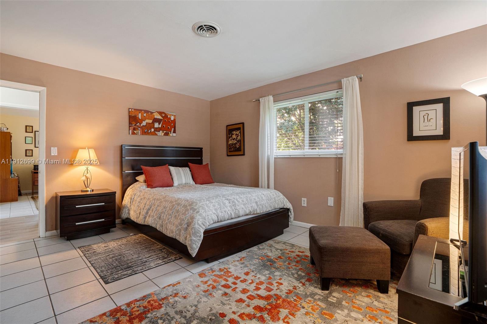 CORAL REEF ESTATES - Residential