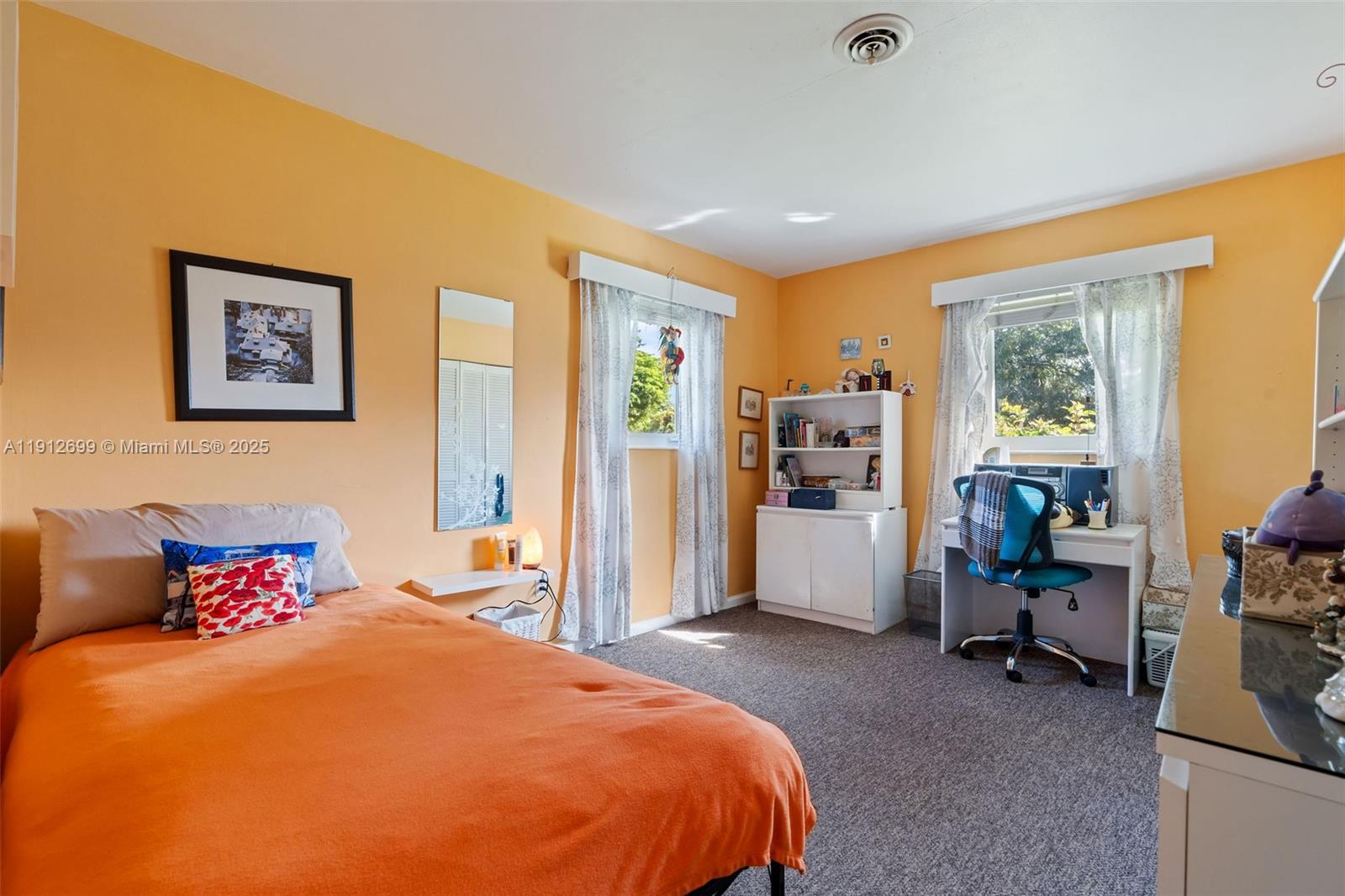 CORAL REEF ESTATES - Residential