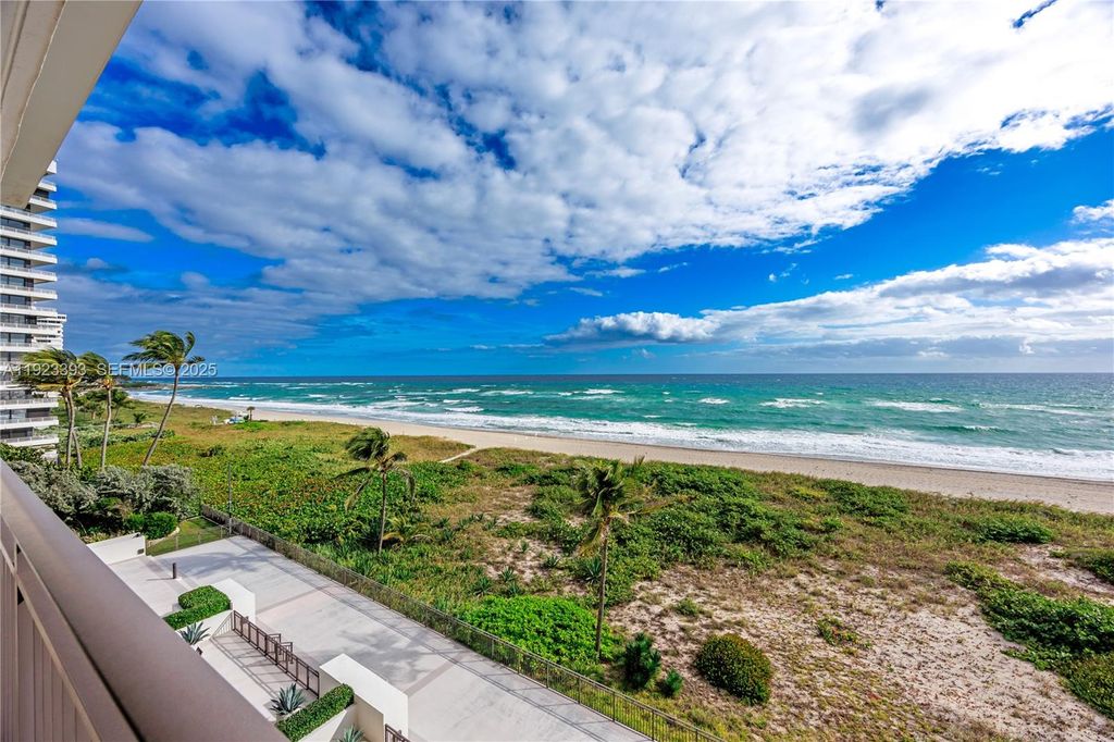 Photo of 1800 S Ocean Blvd #5C, Boca Raton, FL 33432 (MLS # A11923393)