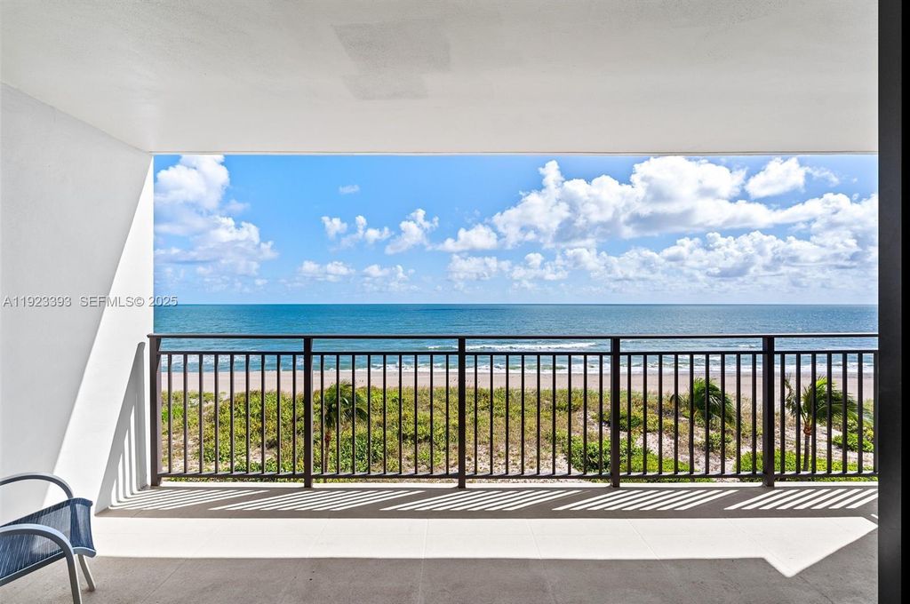 Photo of 1800 S Ocean Blvd #5C, Boca Raton, FL 33432 (MLS # A11923393)
