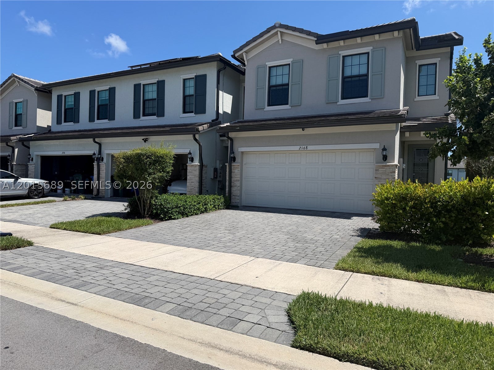 2162 Appleton Cir N Cir