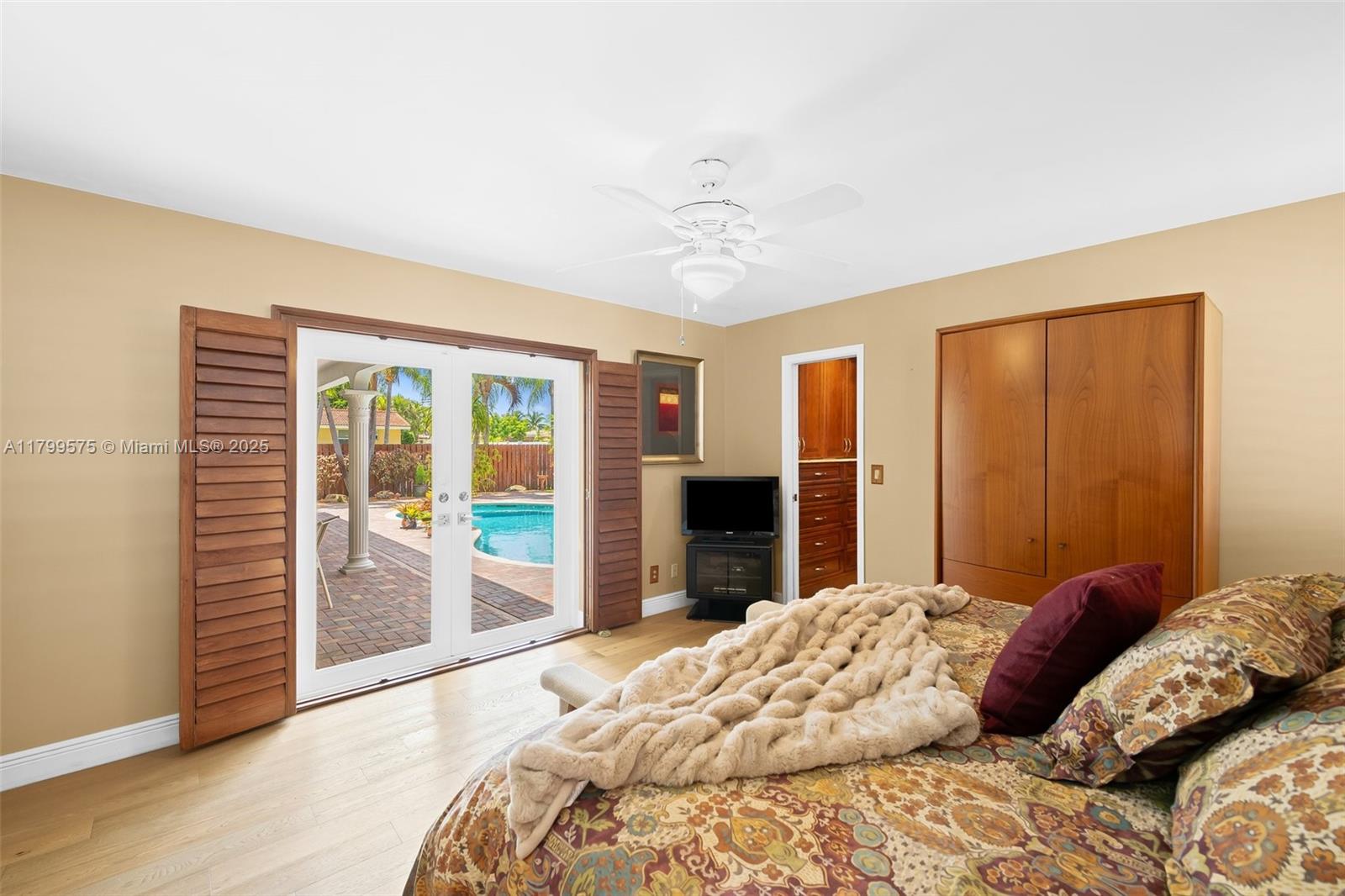 HOLLYWOOD HILLS AMEN PLAT - Residential