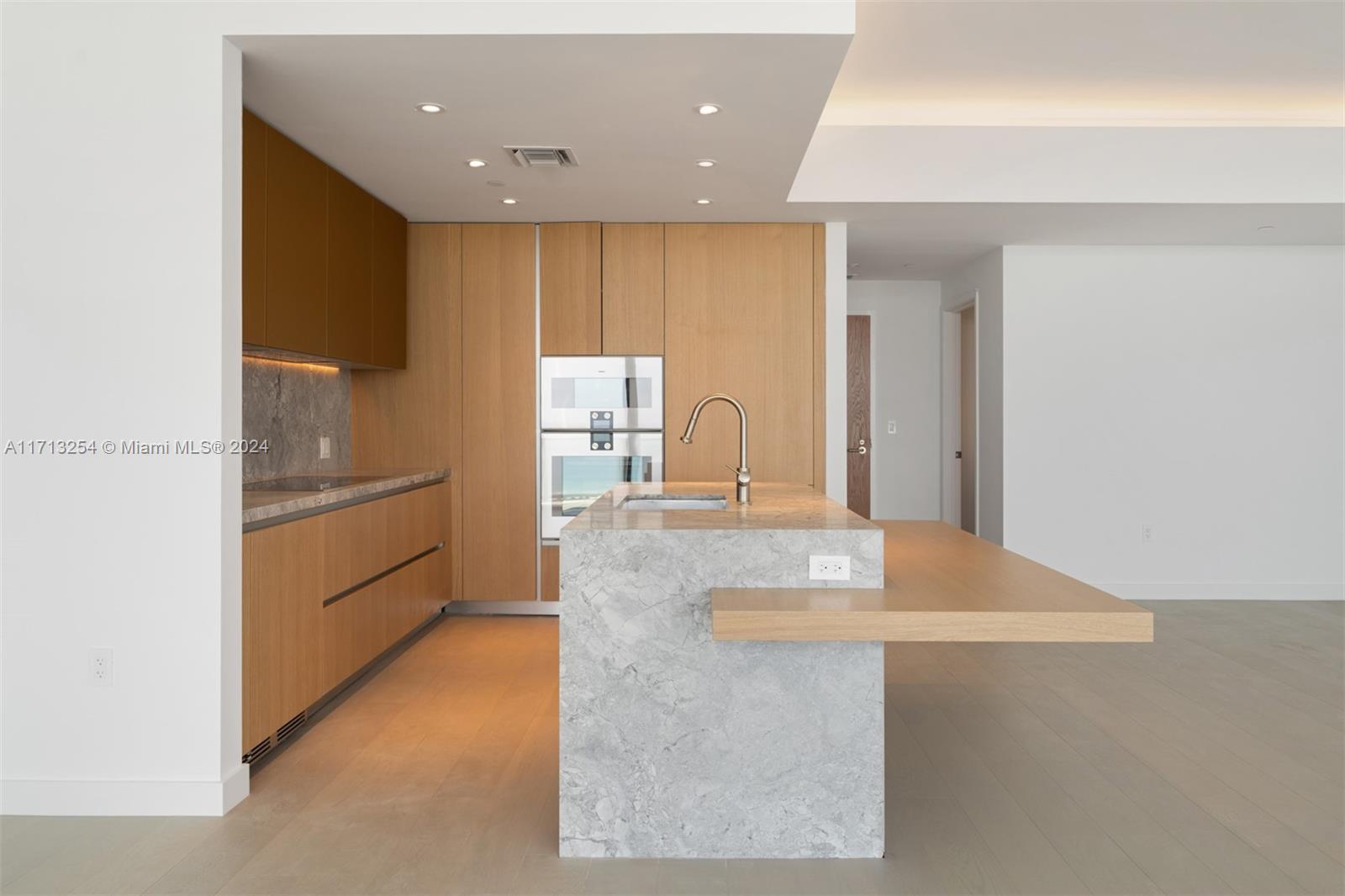 Five Park Miami Beach - Residential