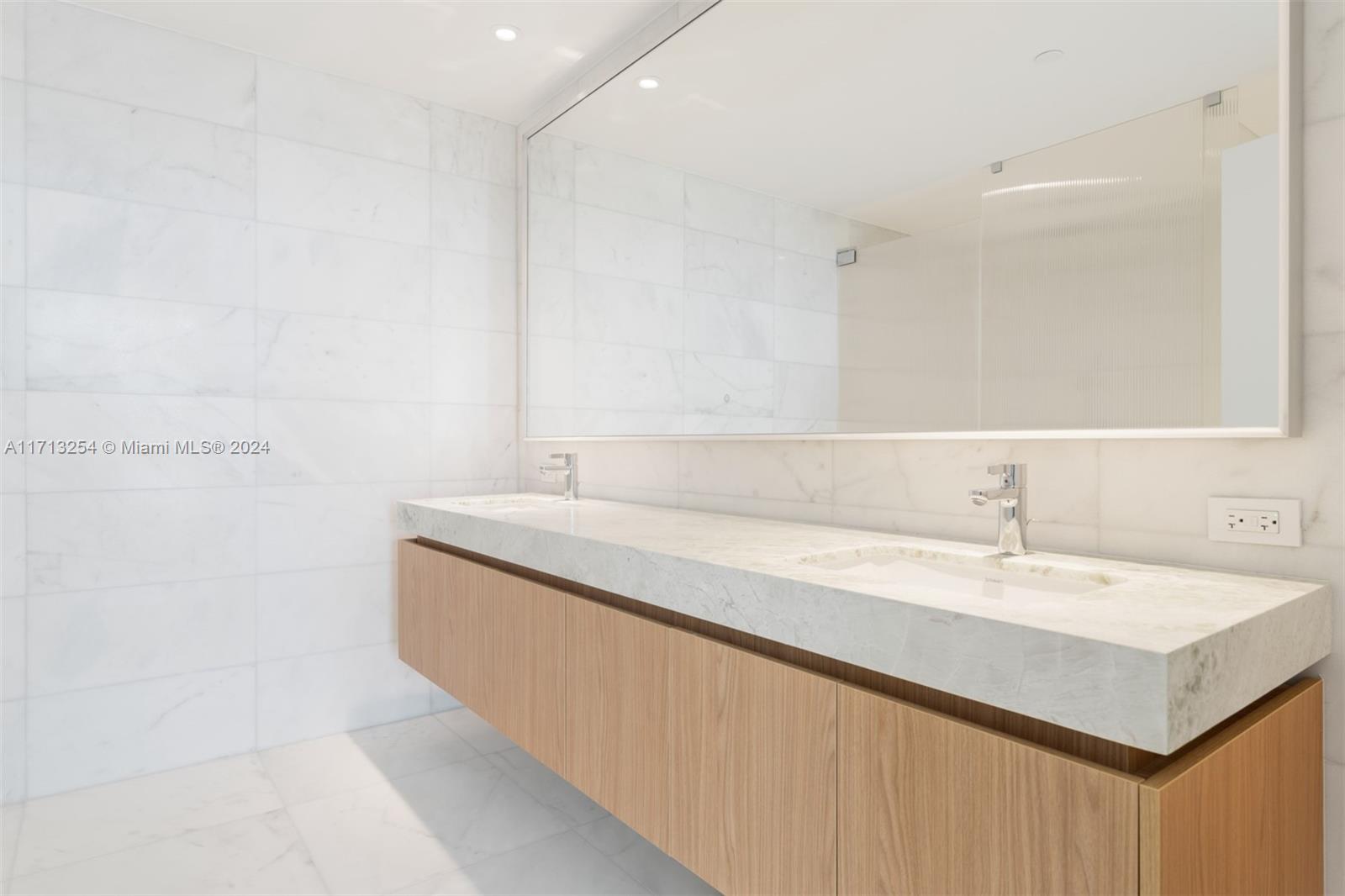 Five Park Miami Beach - Residential