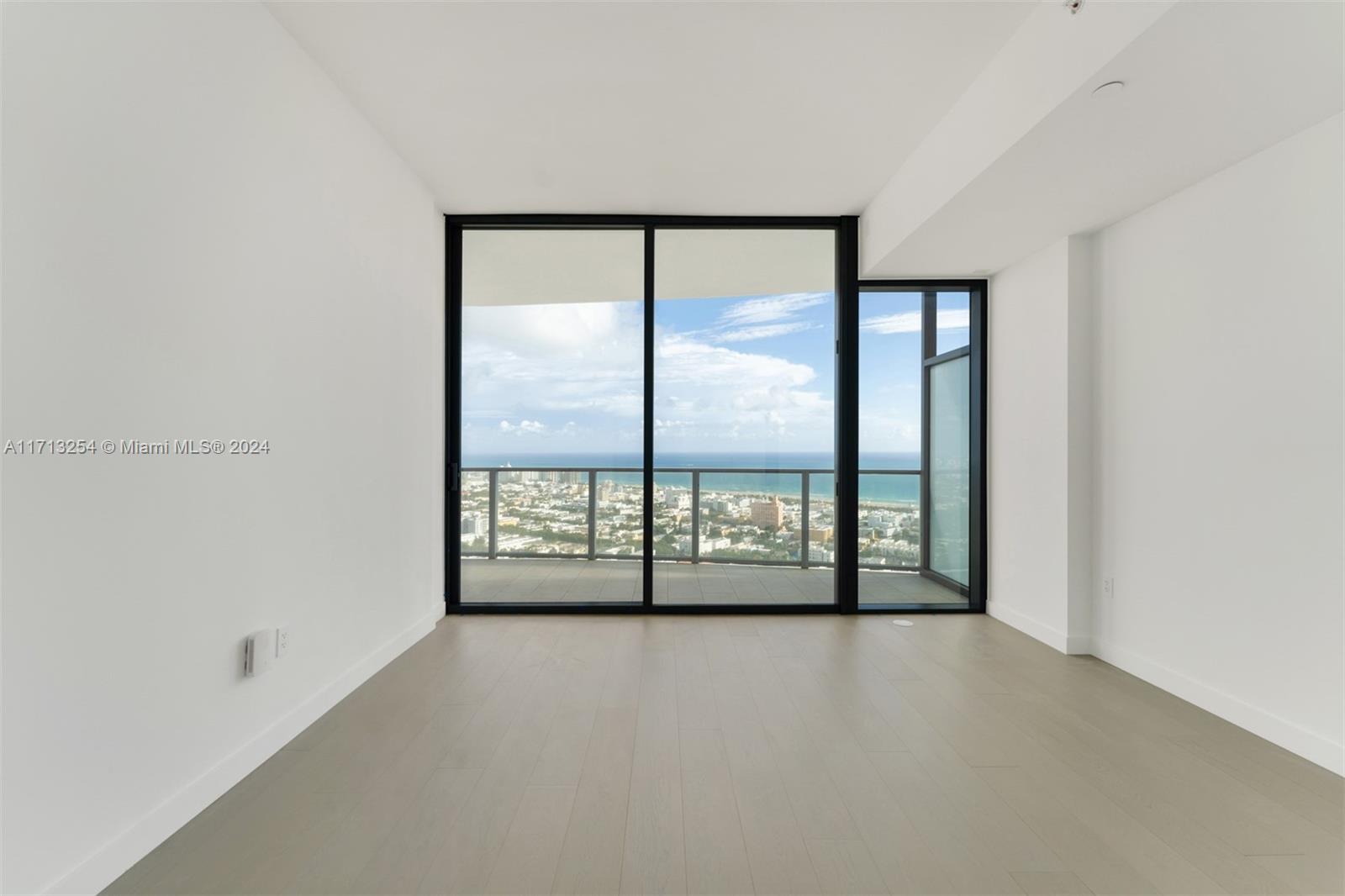 Five Park Miami Beach - Residential