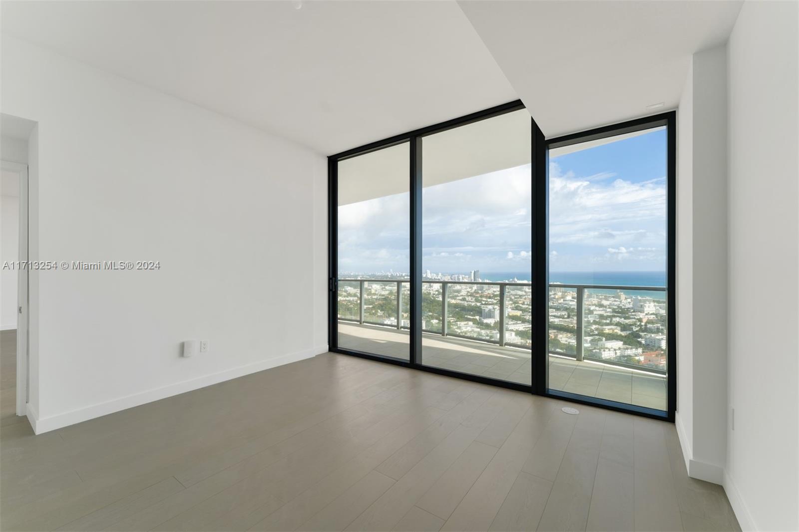 Five Park Miami Beach - Residential