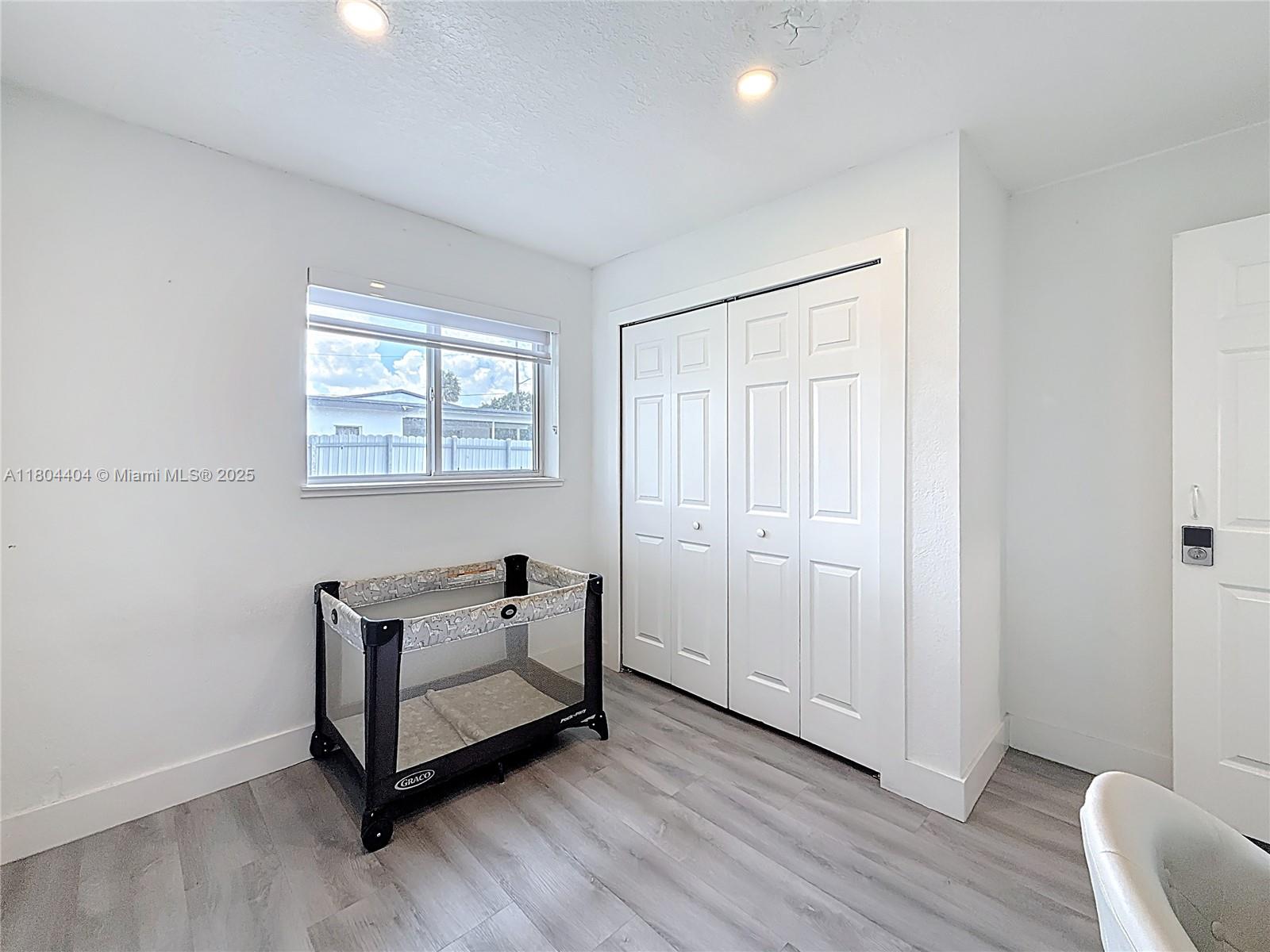 LAKE LUCERNE SEC 4 - Residential