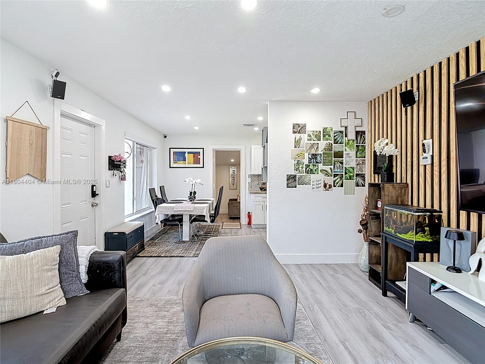 LAKE LUCERNE SEC 4 - Residential
