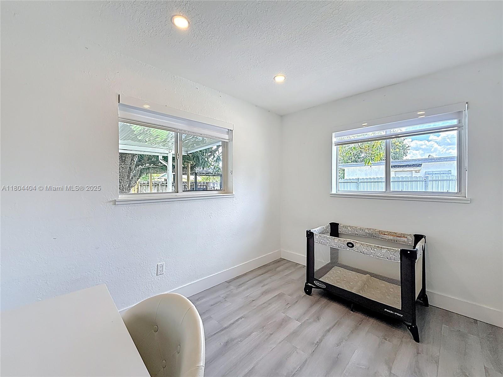 LAKE LUCERNE SEC 4 - Residential